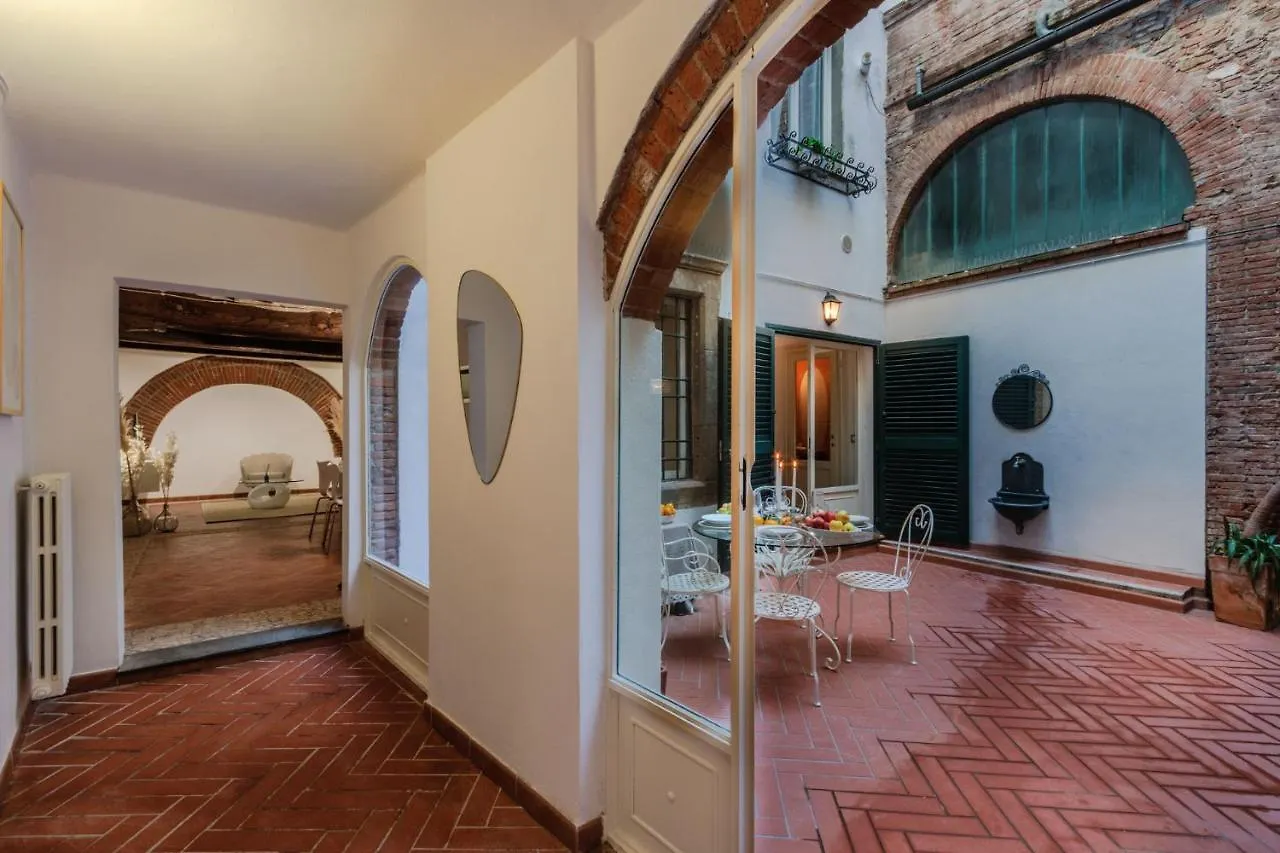 Casa Al Dipinto, Contemporary Apartment With Lucca