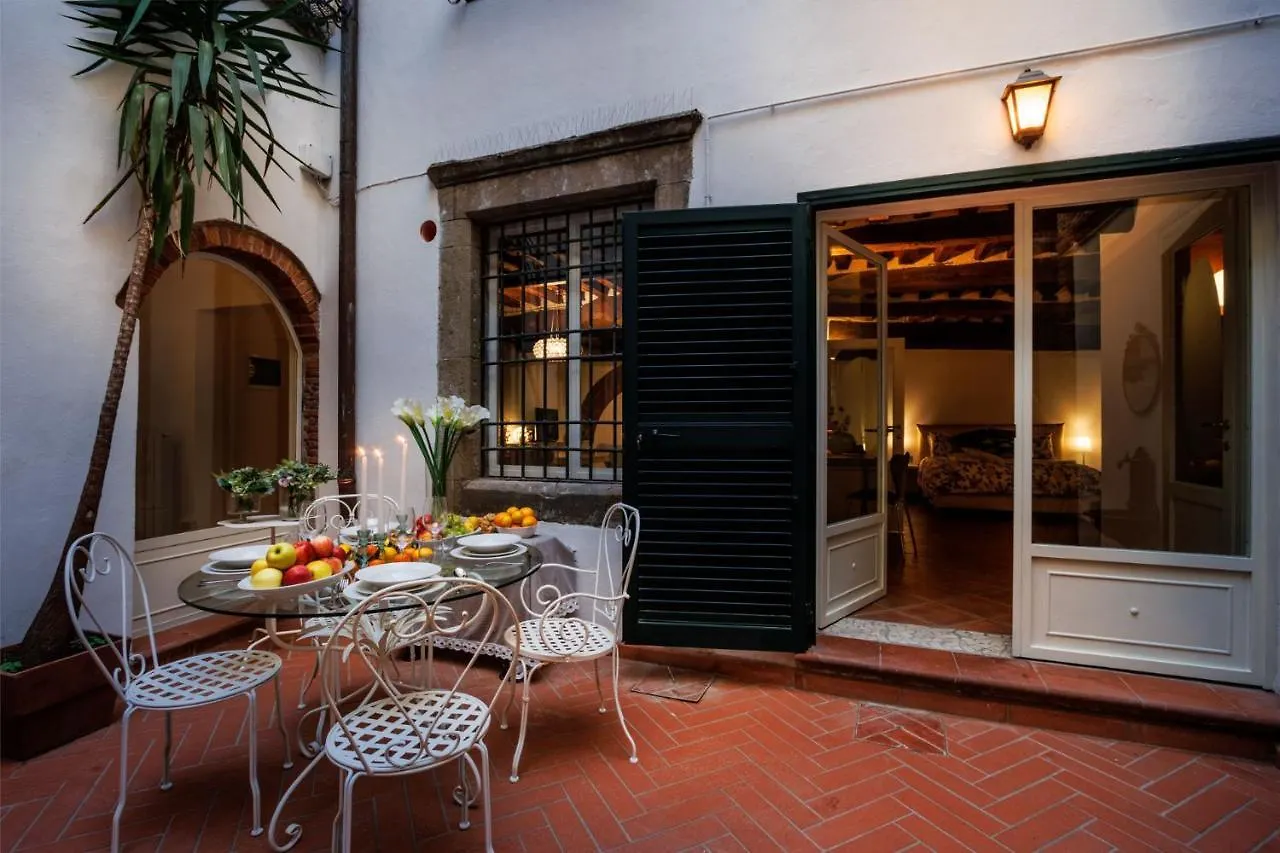 Casa Al Dipinto, Contemporary Apartment With Lucca Olaszország