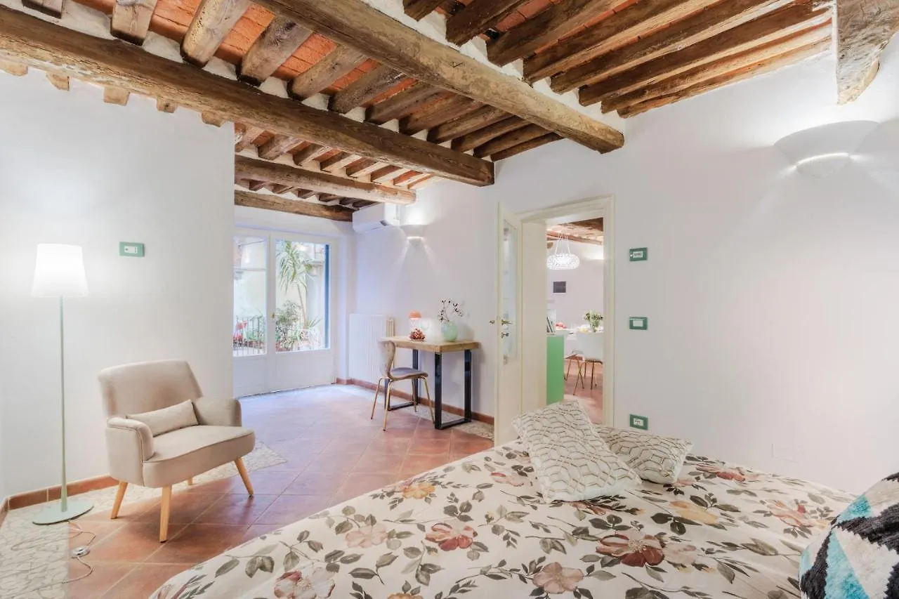 Casa Al Dipinto, Contemporary Apartment With Lucca Olaszország